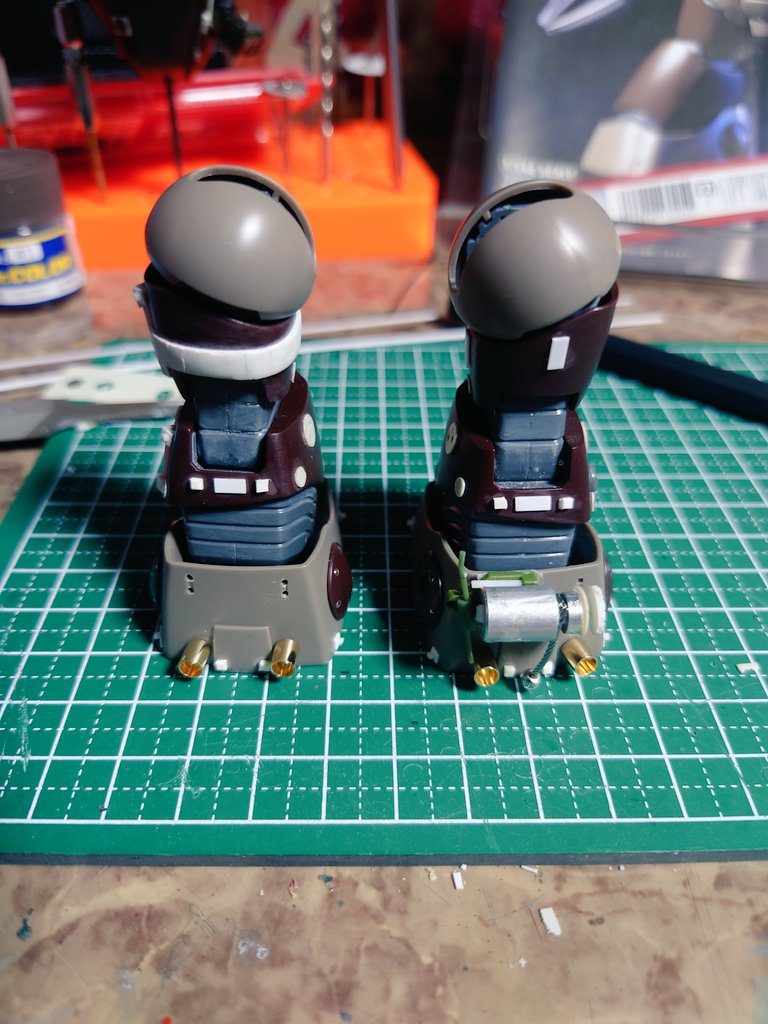 アンカーは家具棚のダボ