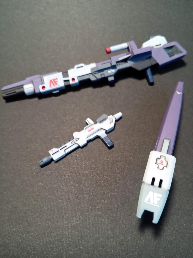 装備類。すいません!ビームサーベル忘れてましたーー