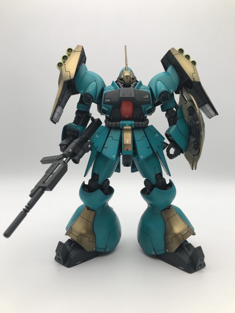 トップコートはガイアのプレミアムセミグロスクリア、ガンプラはもっぱらこれです。