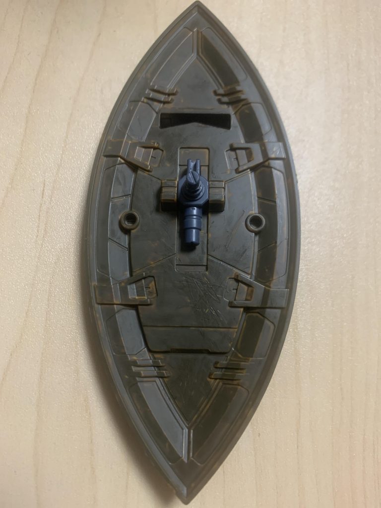 シールド裏面も塗ります。