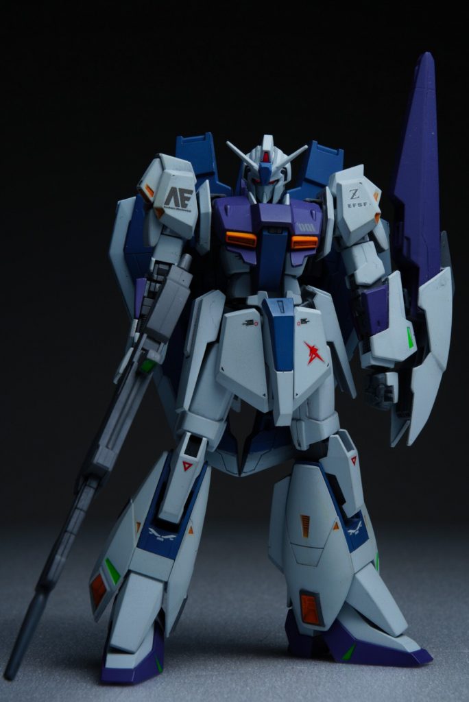 フロントビュー。主にカラーリングが後のリ･ガズィに繋がる色合いや雰囲気を狙ったカラーリングです。