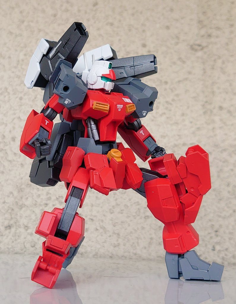 立て膝。膝が大きく張り出ているので安定しやすいです。