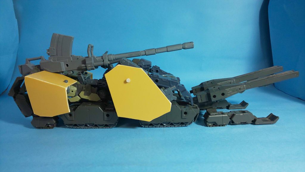 右側面(戦車モード)