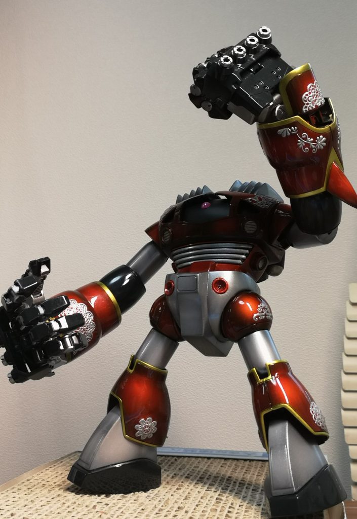 傾奇者の機体を想像して制作しています。