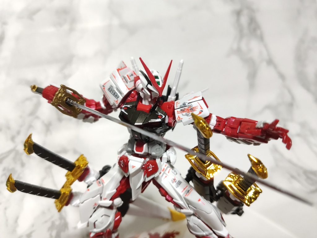 rg 紅異端 ver.四刀 Astray–4枚目/制作者：@fox_chi_zeng