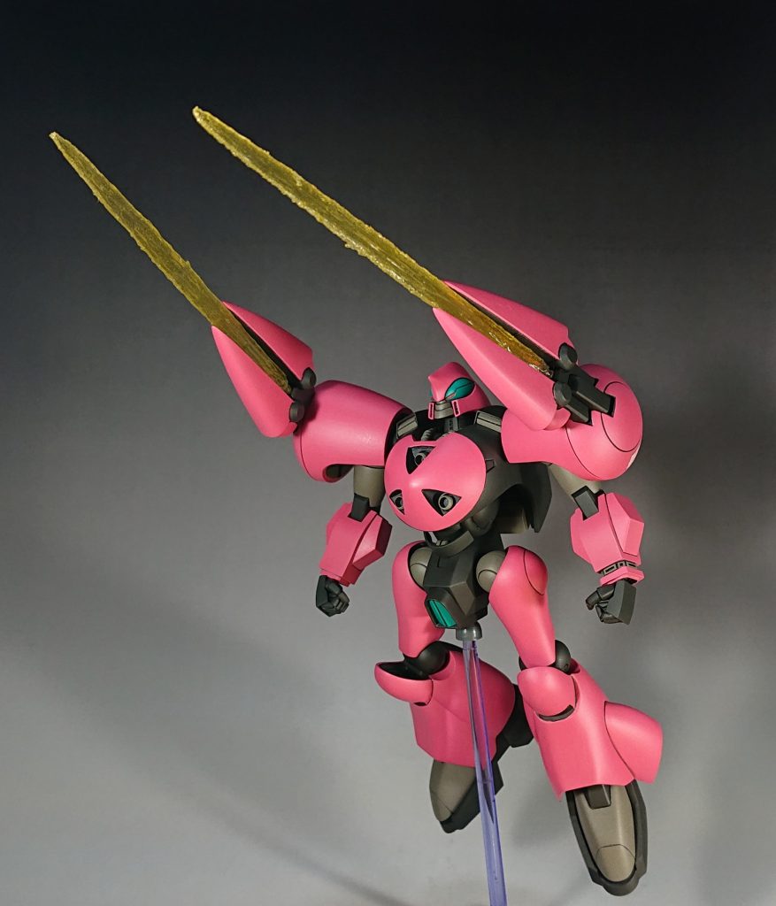 劇中でも使用していた大型ビームサーベル