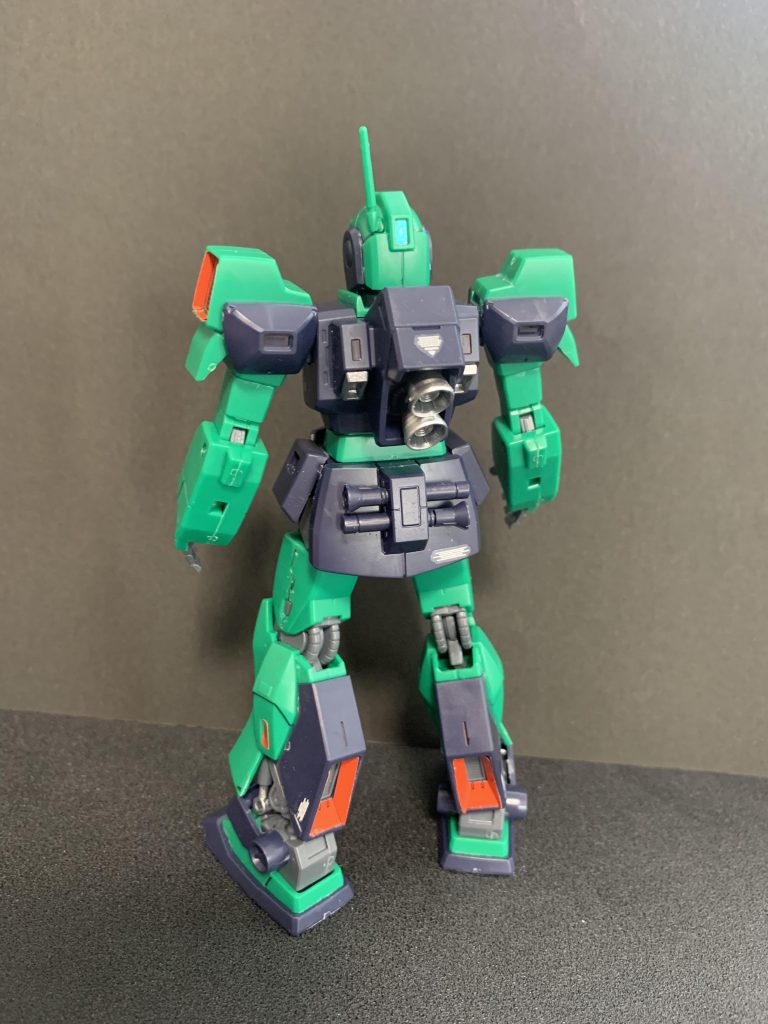 バーニアはシルバーを噴いてます。