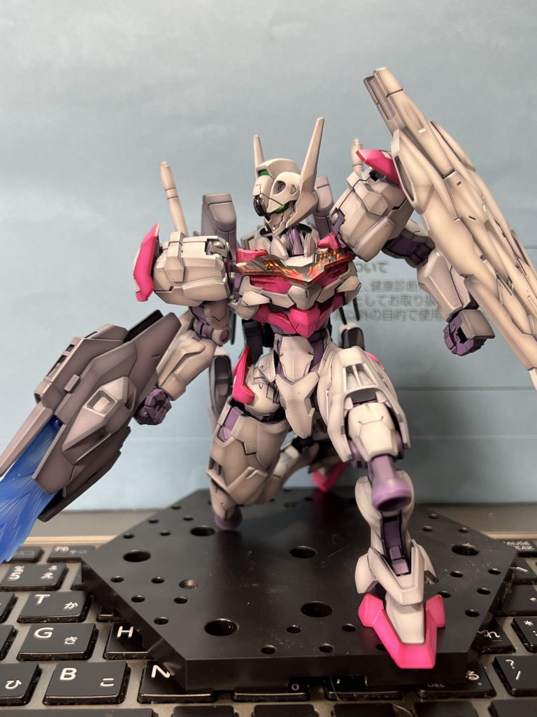 なんというか新しいガンダムってワクワクするね。よく動くし