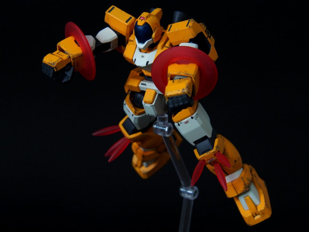 からの捨て身タックル。