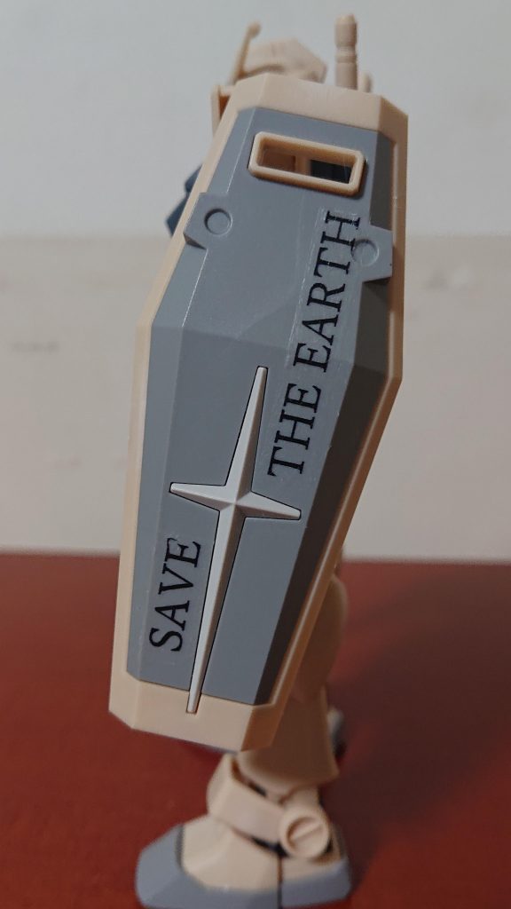 シールドにもSAVE THE EARTHを大きめに♪