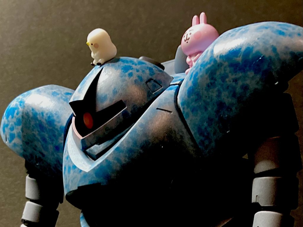 お遊びでほかのフィギュアを載せました。