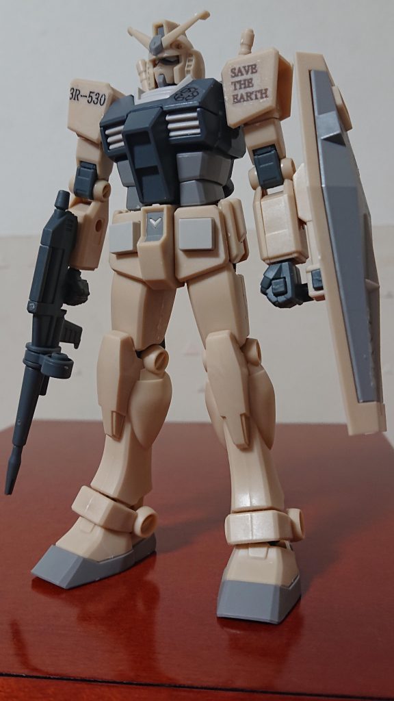 アクションポーズは余り付けてません。