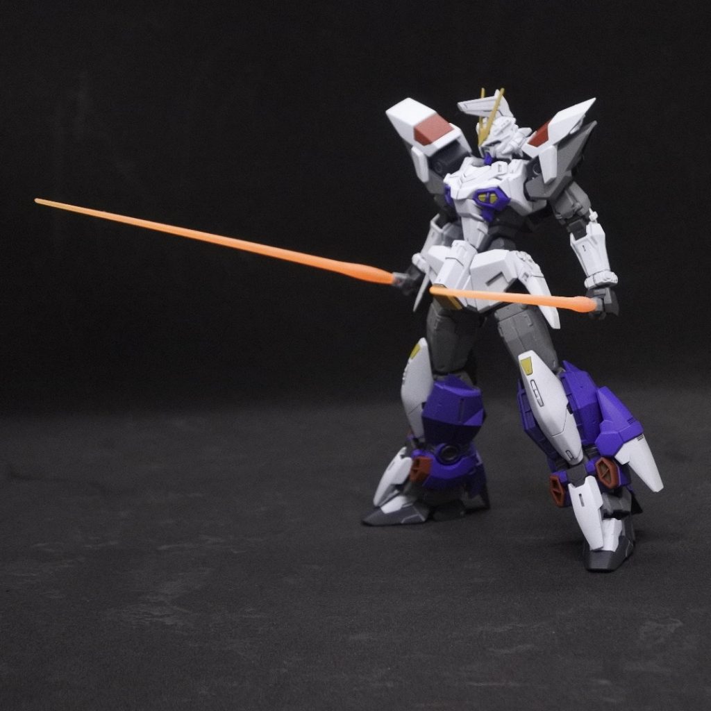 ビームサーベル装備サーベルは400番のヤスリでヤスって粒子感を演出