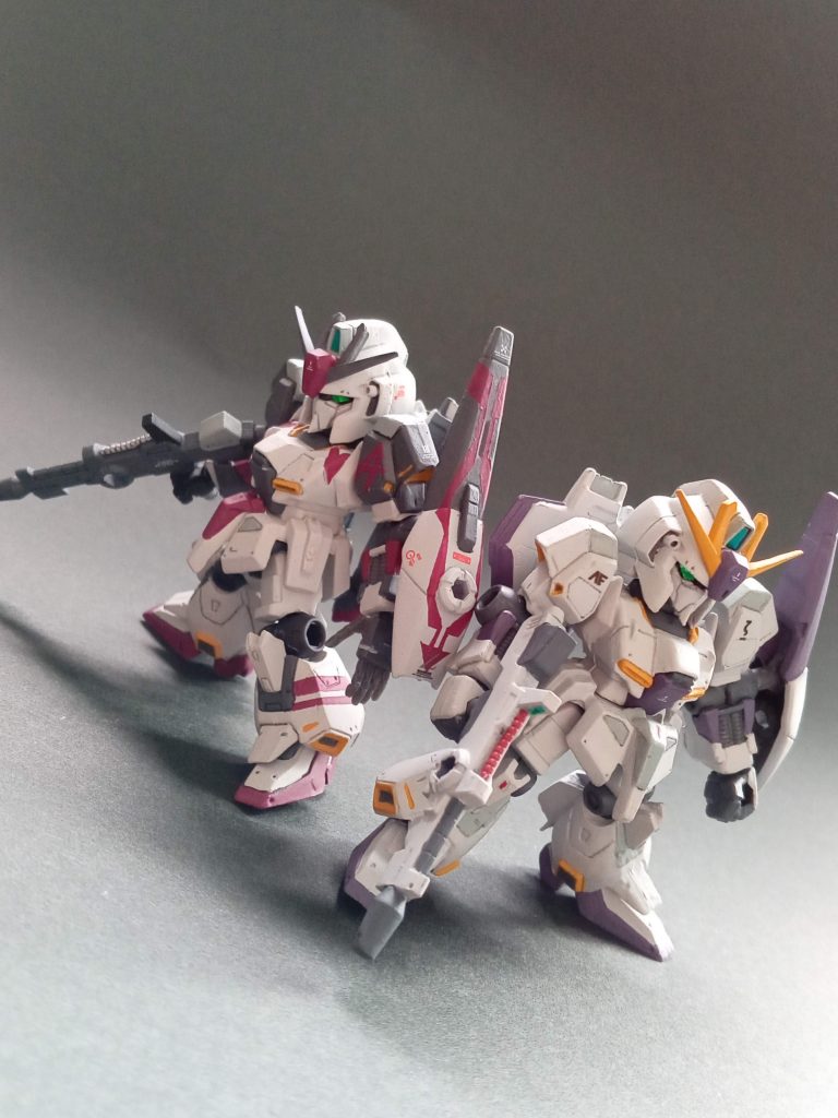 ストライクＺとツーショット。ストライクＺ→https://gumpla.jp/other/1134549