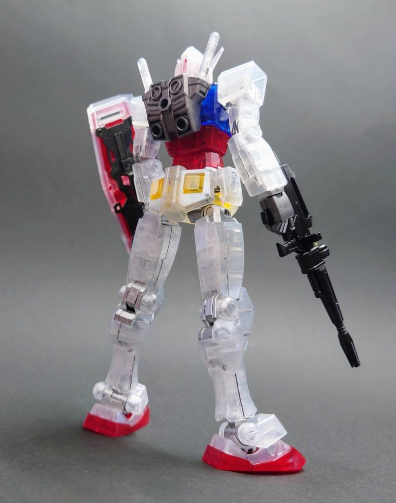 バックパック、ライフル、ハンドは普通に塗装。