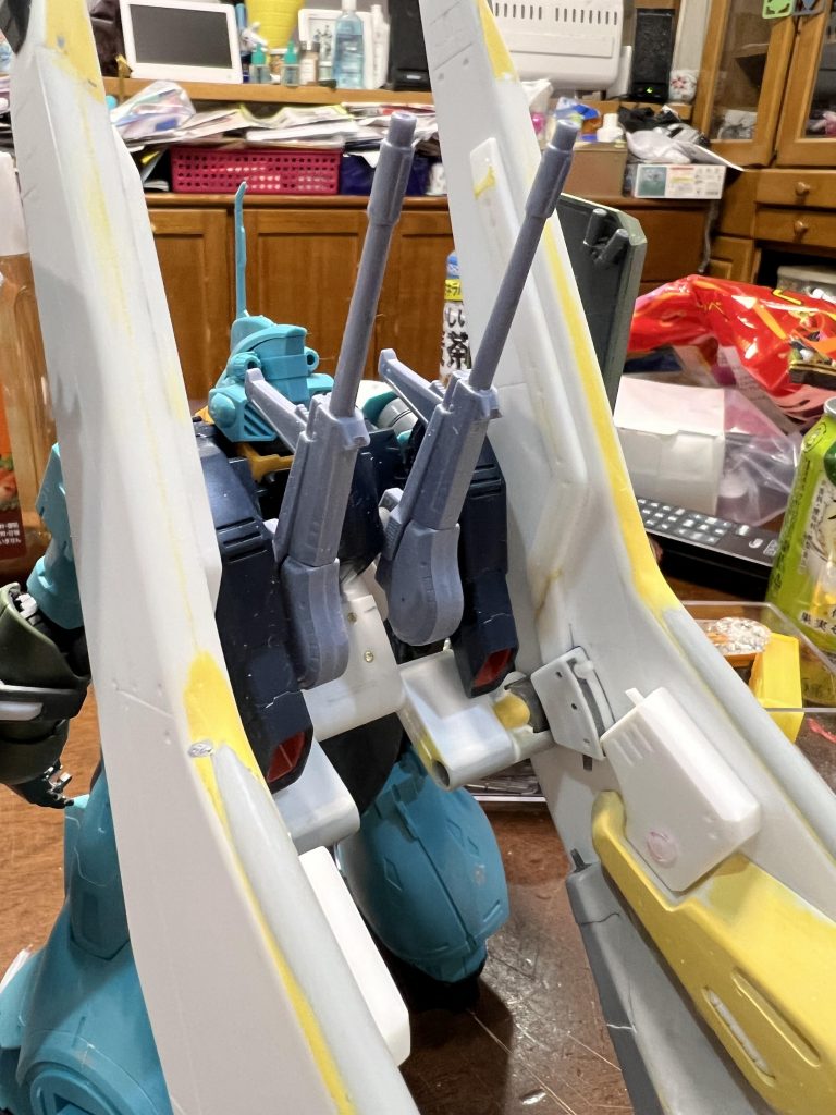 設定のようにグライバインダーの接続パーツを作っていきました。