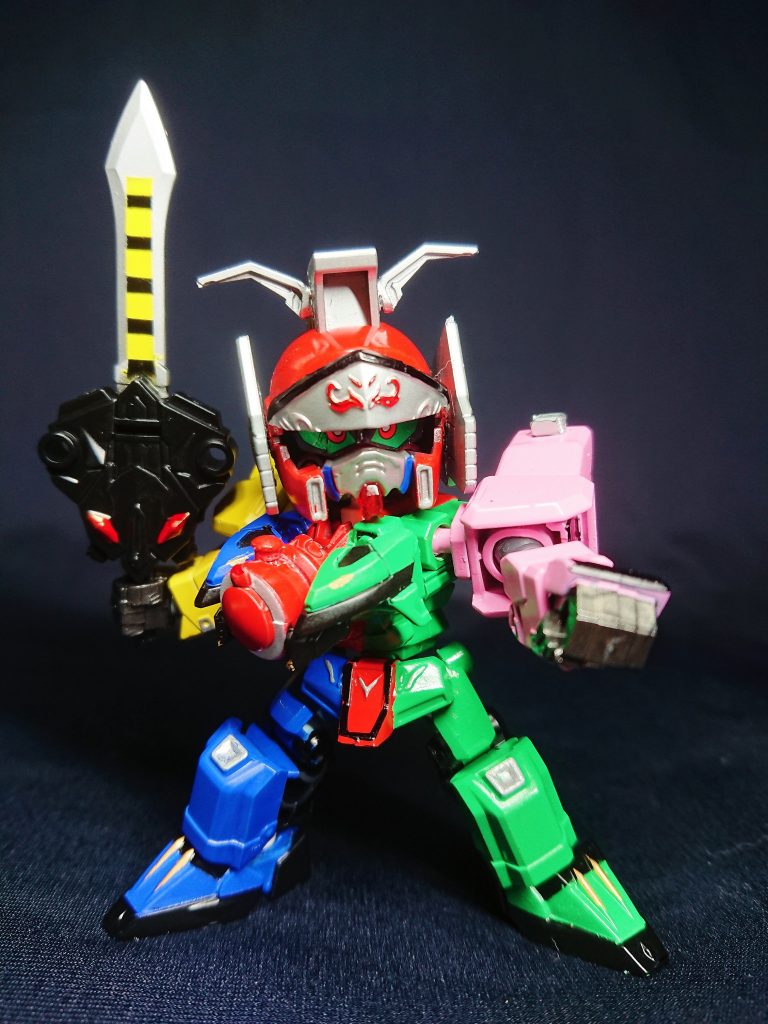 戦隊ロボSDも20体目(単体で)となりました。今回はトッキュウジャーからトッキュウオーをモチーフにしました。