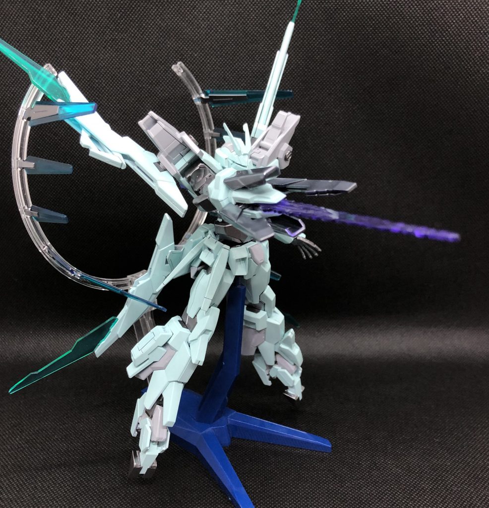 一応、シャイニングフィンガーからビームが展開します。