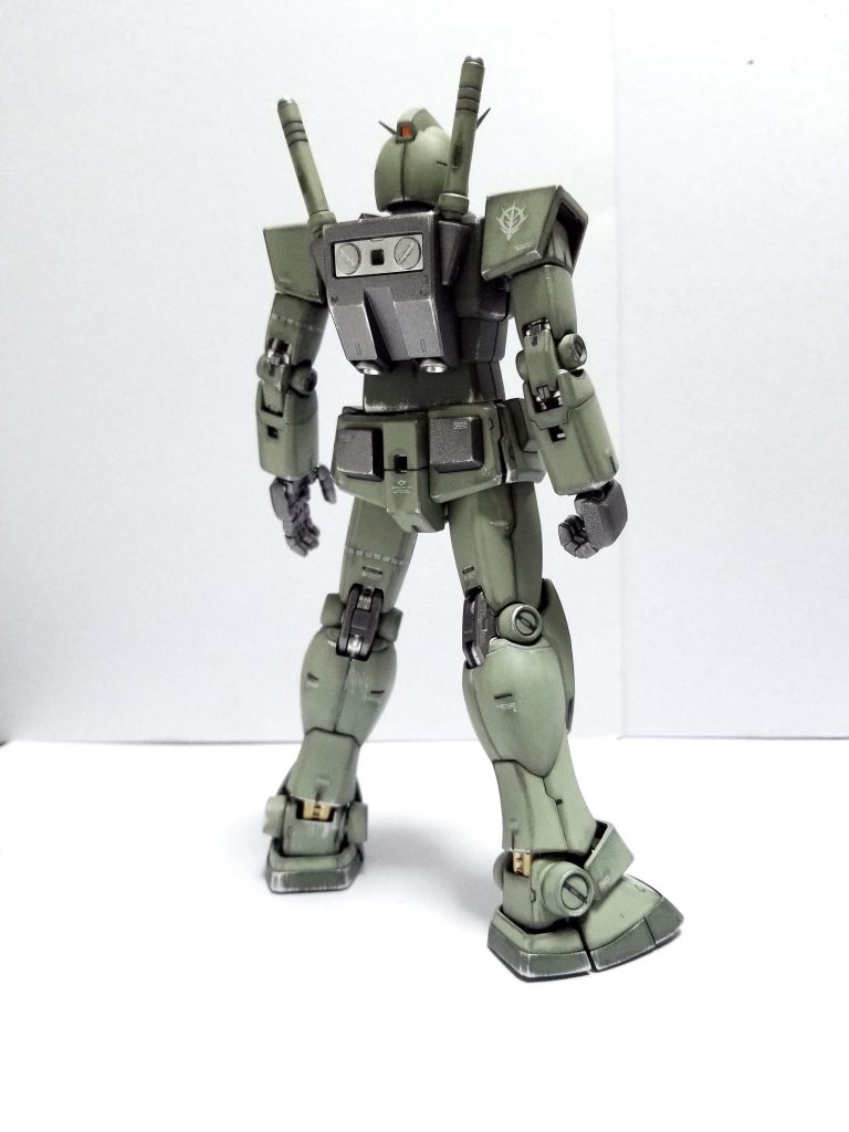 基本的には色変えですが、シールドをゲルググver2.0のものに交換してます。 