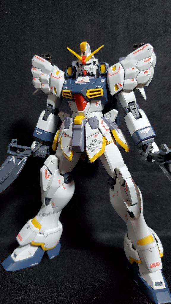 MG ガンダムサンドロックEW(アーマディロ装備)–2枚目/制作者：エヴィン