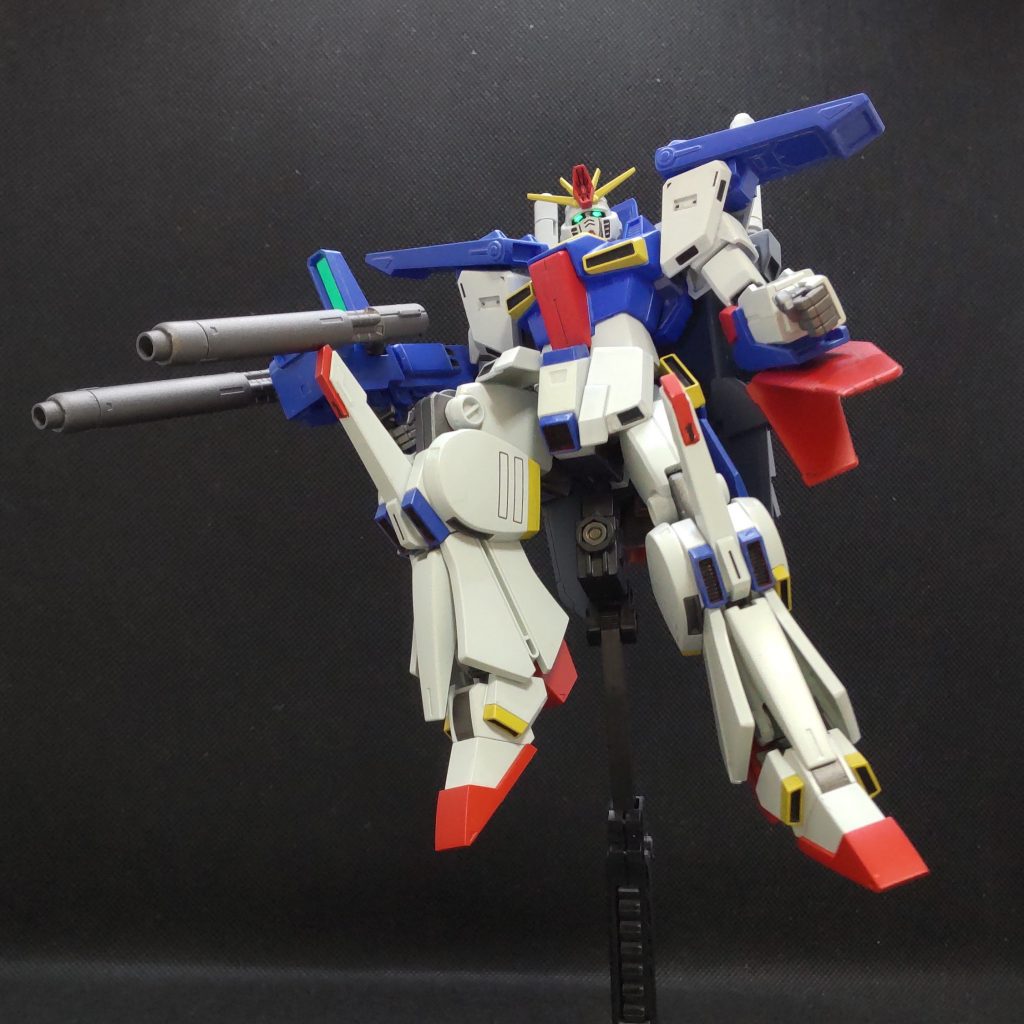 でもこういうアオリポーズだとやっぱ見栄えするので、ダブルゼータってカッコいいよなぁと。