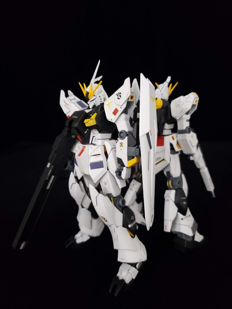 ミキシング素材は、EGニューガンダムを、ベースにフェイクニューユニット、サザビー使用。