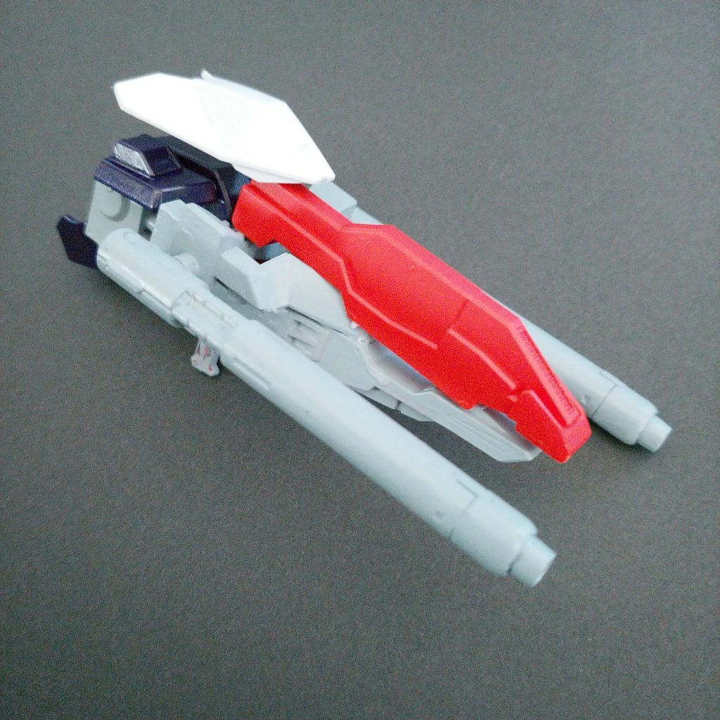 ダブルビームライフルの発展型という設定。テキトーなジャンクを組み合わせてつくりました…完全にジャンクに遊ばれてますね。名前の由来は多分ツインマグナライフル