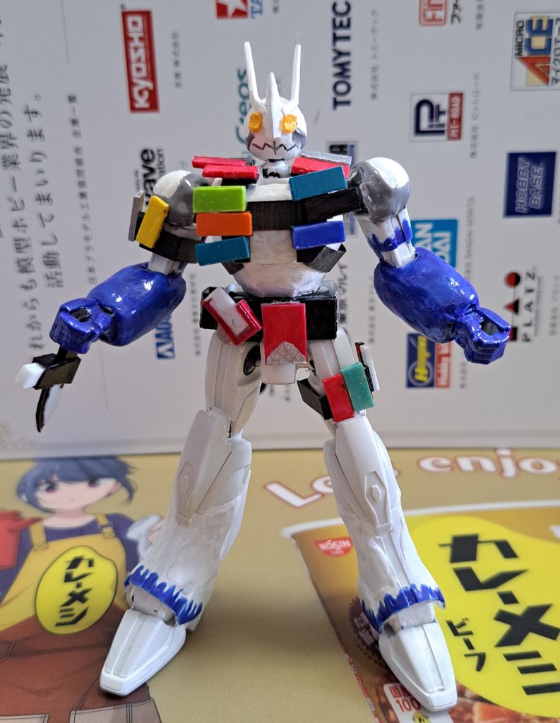 フルマキシマムドライブも再現してみました。取り付けには、100均の磁石シート？をボディーや腕、太もものコンバットベルトに見立てて、24個のメモリを取り付けしています。