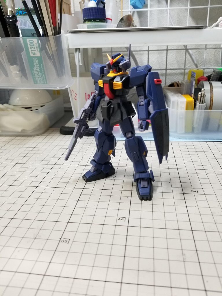 実はティターンズカラーからのカラバリだったりします。(　・３・)