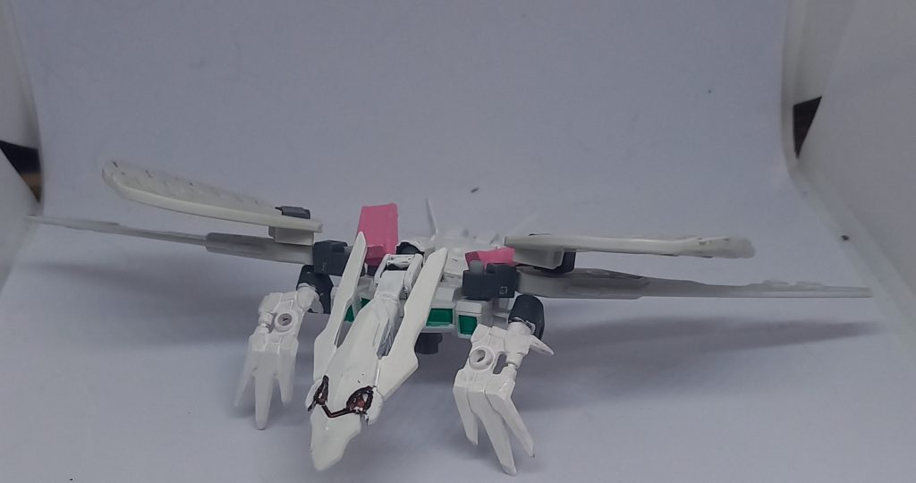 お供の「イーグレットストライカー」【YUNO-MAL】湯郷温泉は白鷺と関係の深い温泉という事で動物をモチーフにしたアニマルストライカーシリーズ(全部で3体あります)の一体。残りは奥津温泉と湯原温泉モチーフのキャラクターを基にしたストライクガンダムが装備しています。(後日公開します。)(湯郷・奥津・湯原は美作三湯として関係が深く各温泉の温泉むすめも3姉妹)【YUNO-MAL】は独自AI搭載で自我を持っている設定。