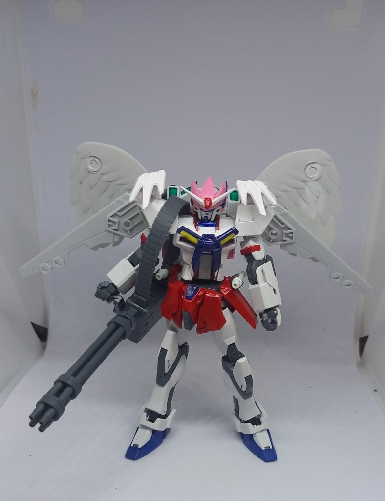 「ビビッドストライク」と【YUNO-MAL】が合体した姿がこちら。スーパービビッドストライク(公式様命名)「合体して空からガトリングカバン撃ちまくりってわけね」とのお言葉をいただきました(笑)