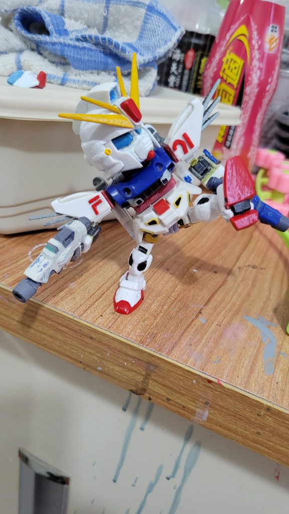 下半身進行過活動試驗結果可以使出踢擊