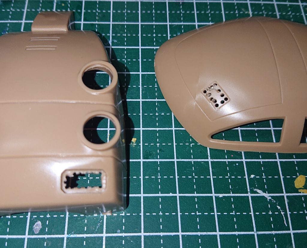 ステンレスメッシュで裏打ちするために、肉抜き中😖