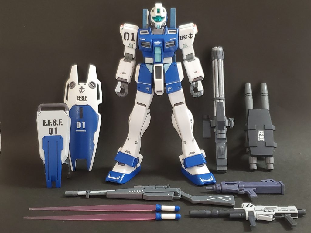 この機体はプロトタイプということで、地上、宇宙どちらでも稼働出来る汎用機👍あらゆるフィールドでの運用に対応するため装備も多種用意しました~😊🎶シールド🛡️は二種類、武器🔫はブルバップマシンガン、ビームライフル、スナイパーライフル、ミドルガトリング砲、二連ビームキャノン❗