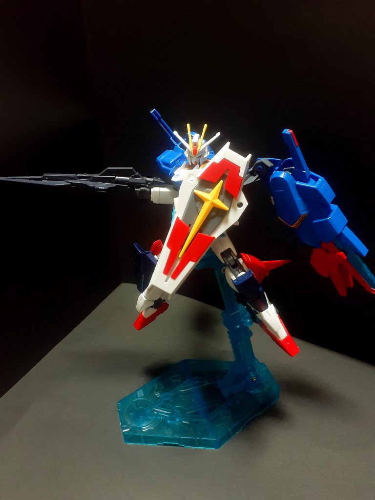 アースリィのライフルが武装です