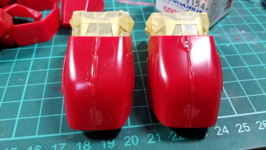  旧キットとは言えMGでここに合わせ目とかないでしょ