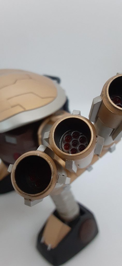 ほぼ見えないけど塗り分けました