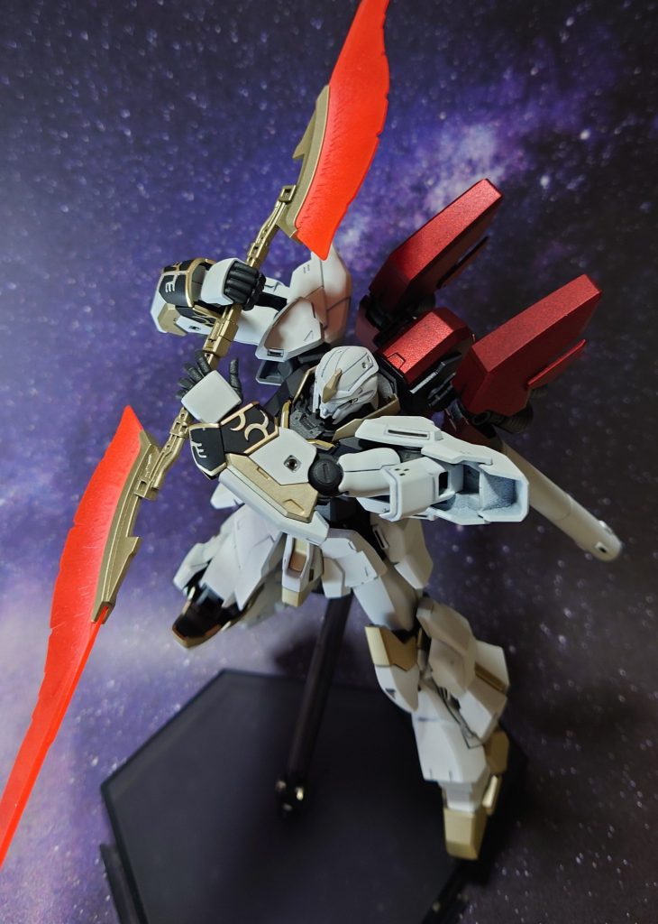 ナギナタを操る。