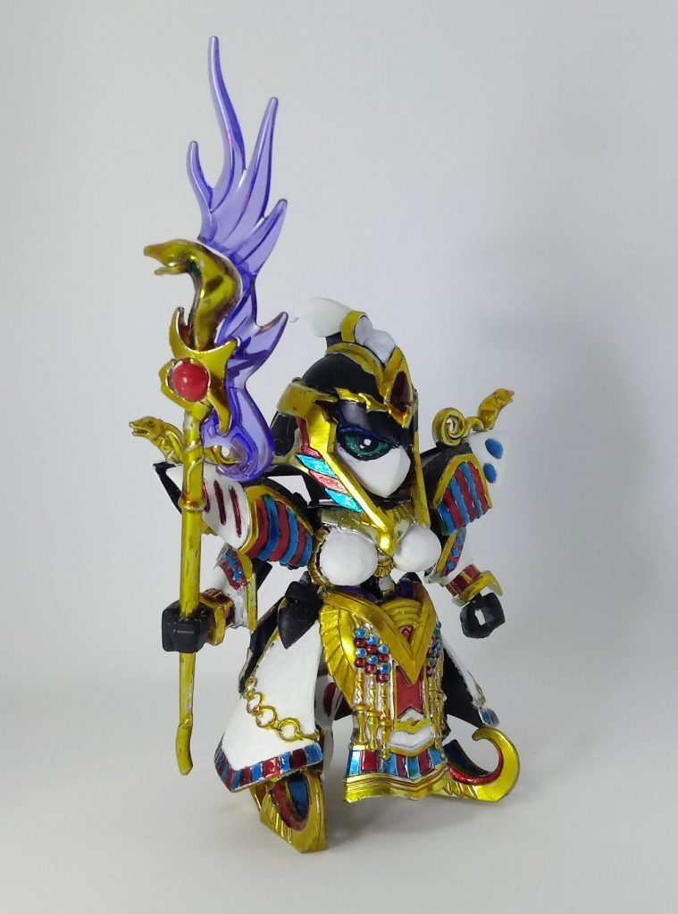 側面図元の色味をあまり変えていなかったのですが、水色と白を足してみました。 特にサイドスカートパーツはエジプシャンスタイルのムードを盛り上げます。