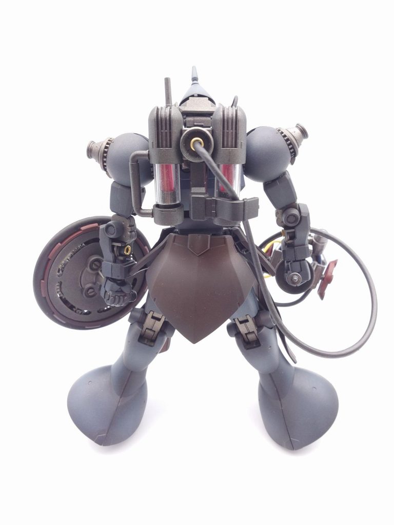 バックパックはスレッジの動力炉になるようアレンジししました。