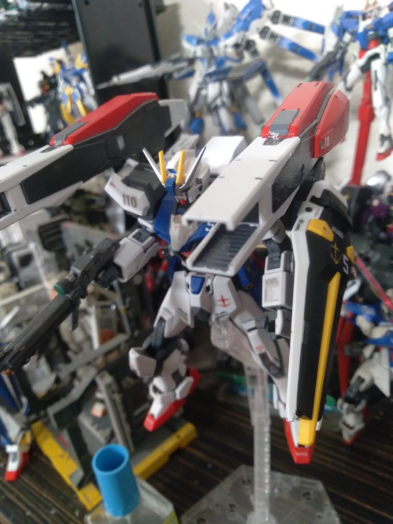 For my head canon, this will be the new experimental armament for the Strike frame. It's armed with 2 positron launchers, capable of releasing enormous beams that can easily destroy a carrier class battleship