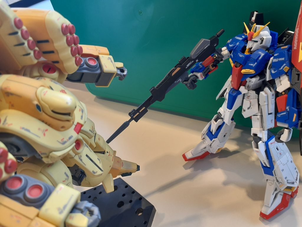 前に制作したZRGと対決…アニメじゃない…♪