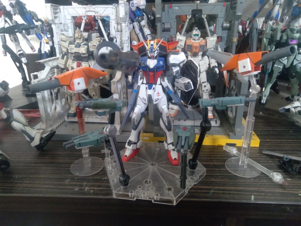 I like this image. It would be able to do some damage. If GBN were real, like build fighters, I'd have some fun with this