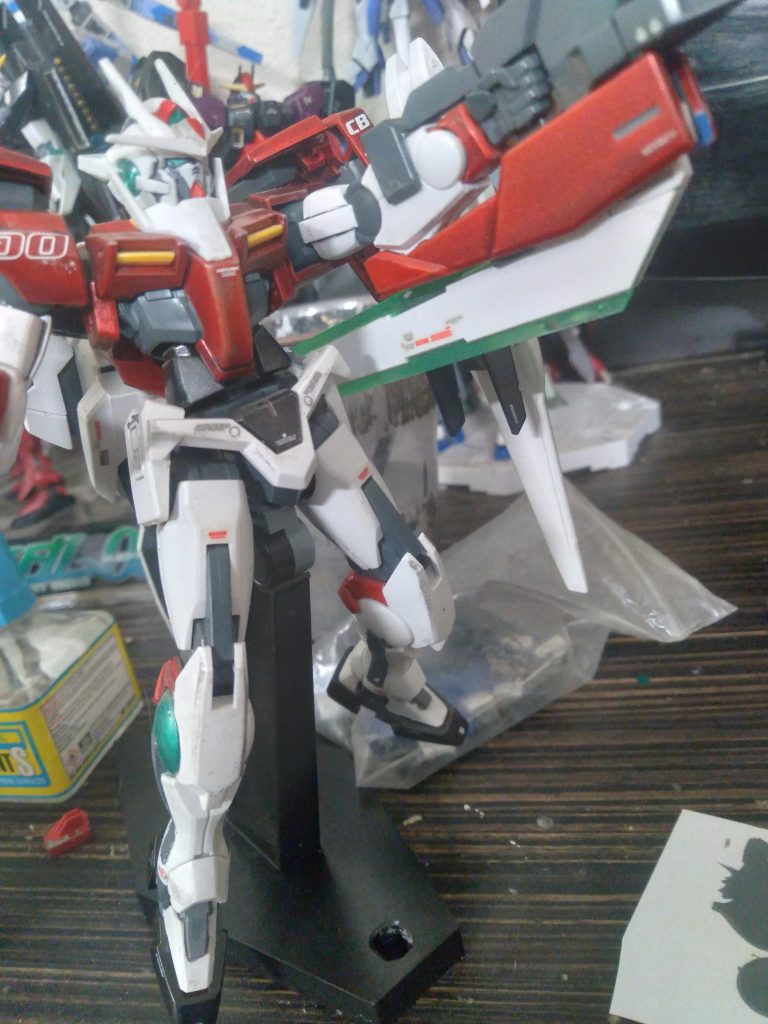 HG 00 Raiser (inspection colors)–3枚目/制作者：GunplaGuy
