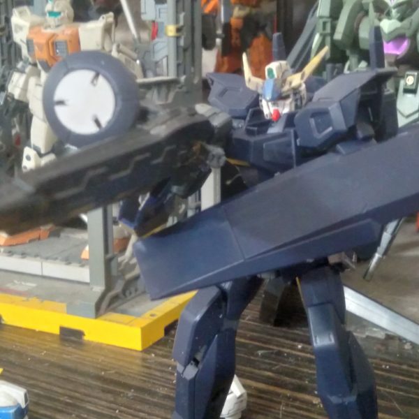 This is a new project. It is the g-exes jackedge only modified. I am turning it into a gundam. I plan to use pla plate to give some details （2枚目）