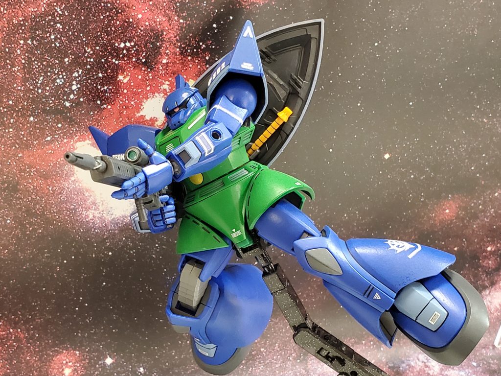 これにて『ガトー専用ゲルググ再生計画』は終了ですが、スジ彫りの工具🔧購入しようと改めて思いました…😅💦最後までご覧頂きありがとうございました😆🎶未熟な作品ばかりですが今後も宜しくお願いいたします🙇✨