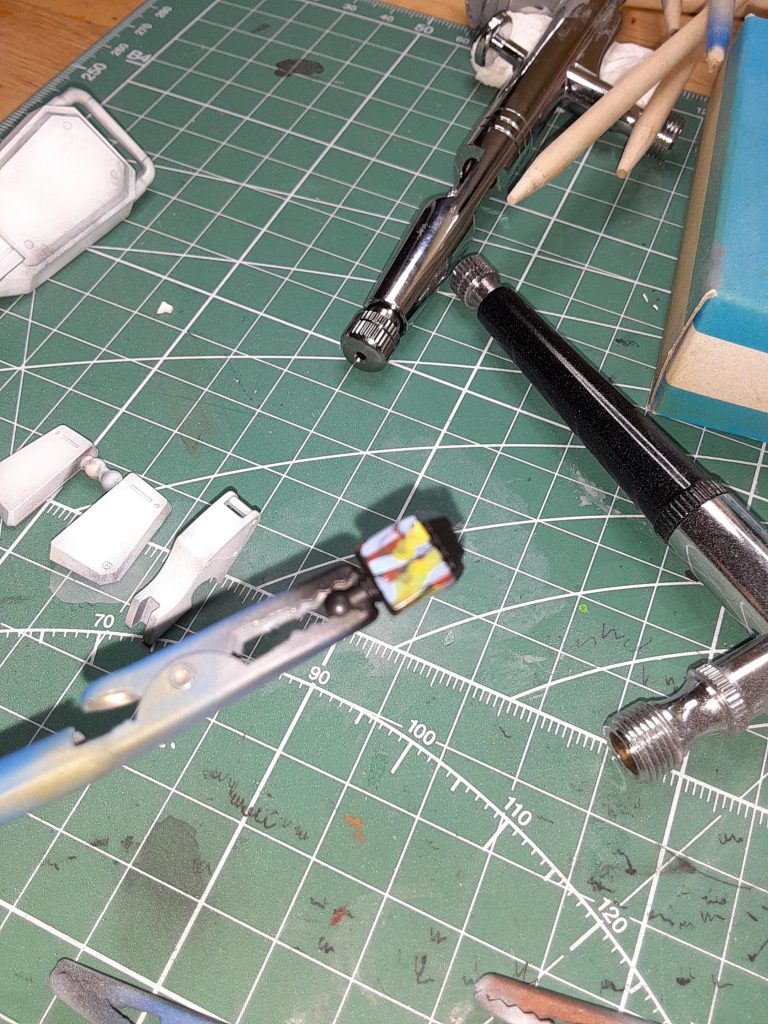 ぼやけてますが、ここから白たちあげました!!