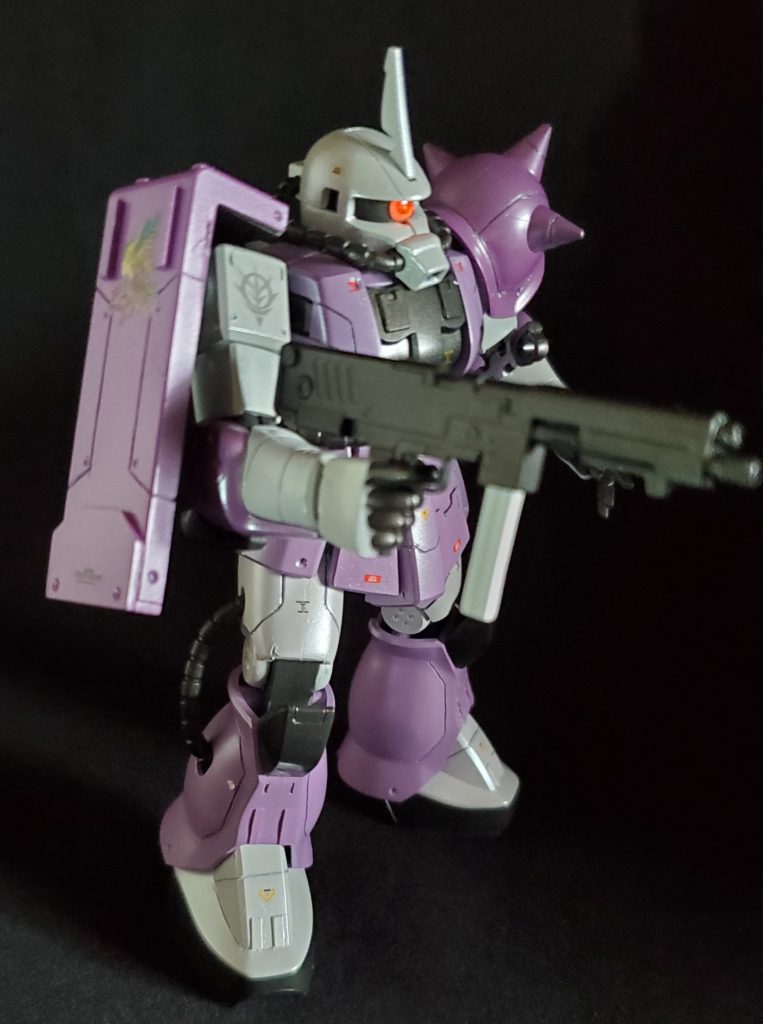 スジボリの練習がてら作ってみたのですが、正直失敗してます;