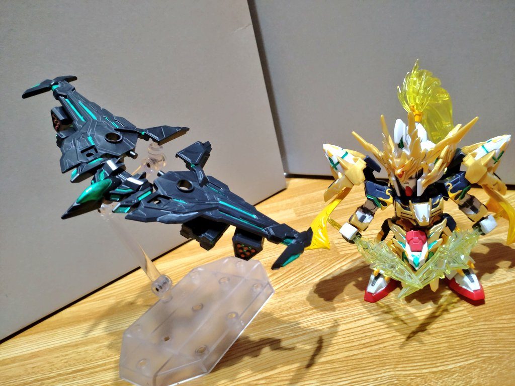 支援メカ単独でガトリング砲やミサイルコンテナは余剰に