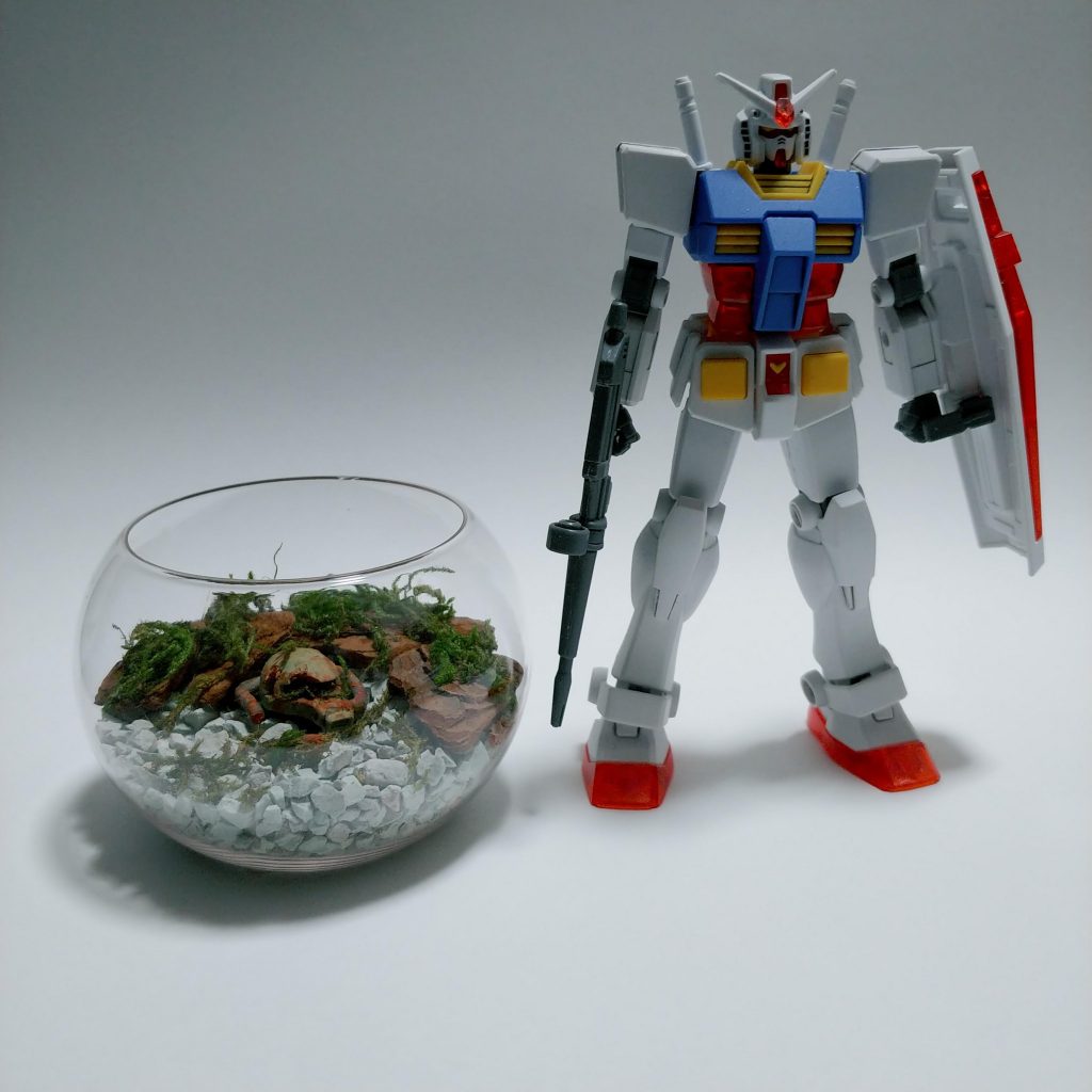 大きさ比較。EGガンダムさんと並べてみました。